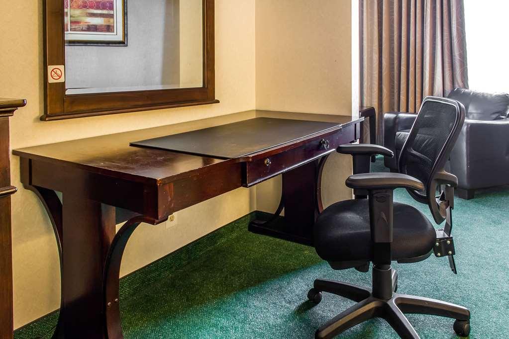 Clarion Hotel Philadelphia International Airport Essington Room photo